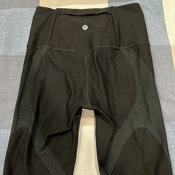 Lululemon Leggings Like New - Picture 2 of 8
